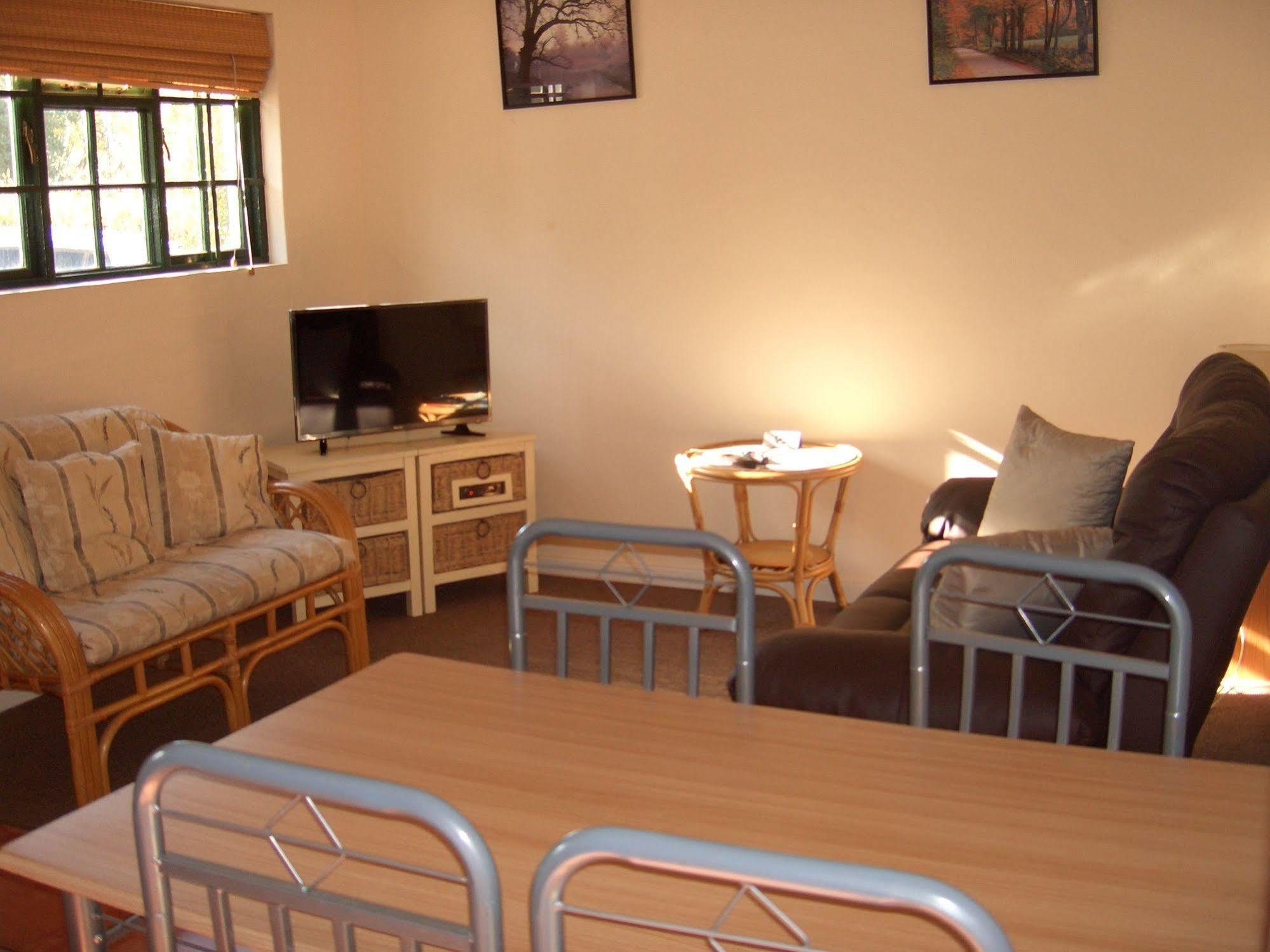 Koo Karoo Guest Lodge And Self Catering مونتاغو المظهر الخارجي الصورة